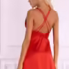 Achterkant negligé Landim rood van Livco Corsetti
